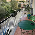 Liu' Al Viale Casa de hóspedes 4*